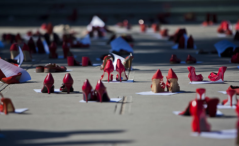 20 Photos: Red woman shoes symbolizing missing women in Ciudad Juarez, Mexico