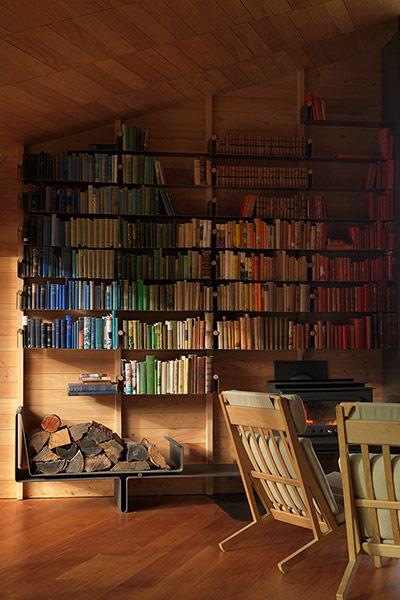 Homes Shearers Quarters: Bookshelves in Shearers Quarters