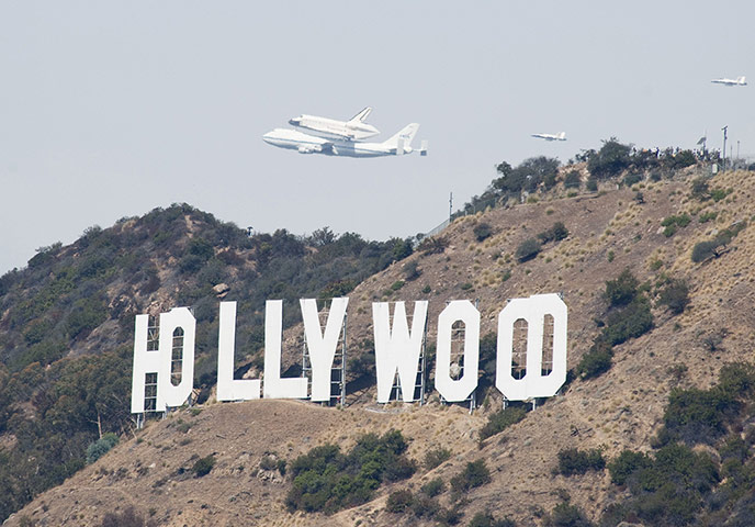 Picture Quiz: Space shuttle Endeavour on final flight to museum home, America - Sep 2012