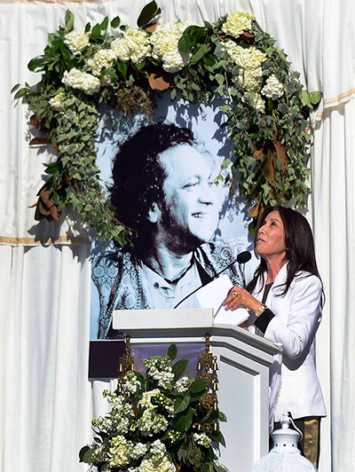 24 hours in pictures: Olivia Harrison, Beatle George Harrison's widow