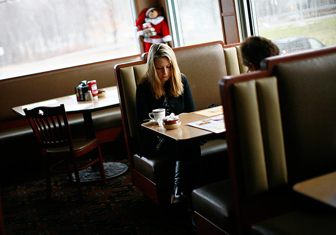 24 hours: People at the Blue Colony diner observe a moment of silence 
