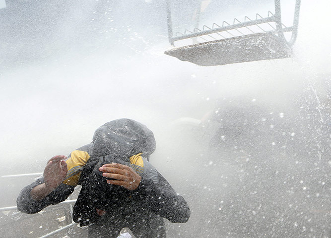 24 hours: Students Rally In Santiago De Chile
