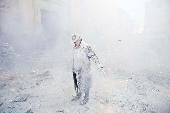 20 Photos: Els Enfarinats Festival Celebrated With Flour Fight In Ibi