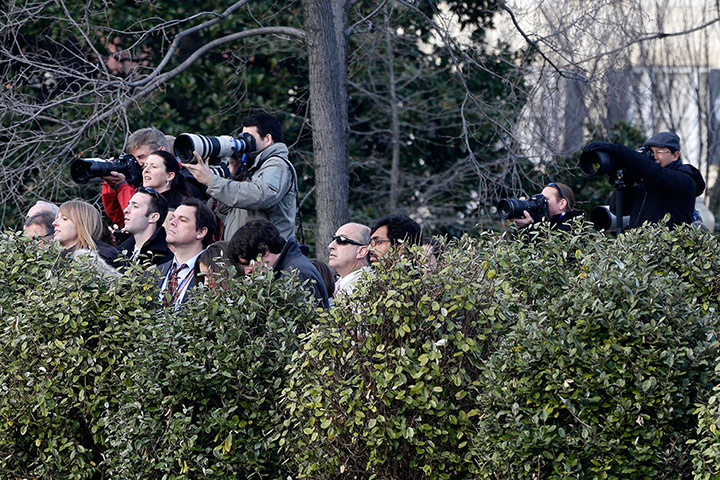 24 hours: Reporters and photographers at the White House