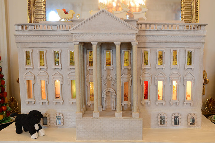 White House Christmas: Gingerbread house 