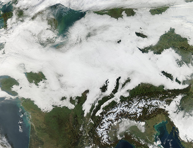 Satellite Eye on Earth: An immense band of low clouds covered most of central Europe
