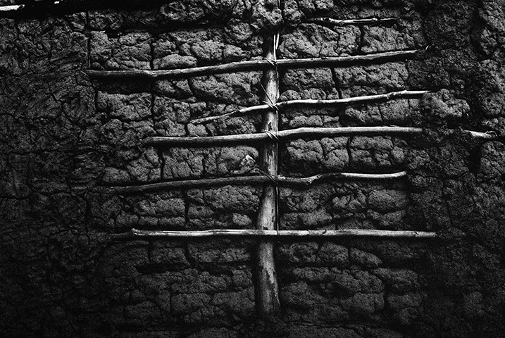 Nii Obodai: Mud House Wall, series 1966, Who Knows Tomorrow