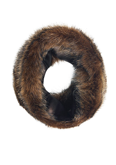 Winter warmers: Winter warmers Faux fur Ruby and ed snood