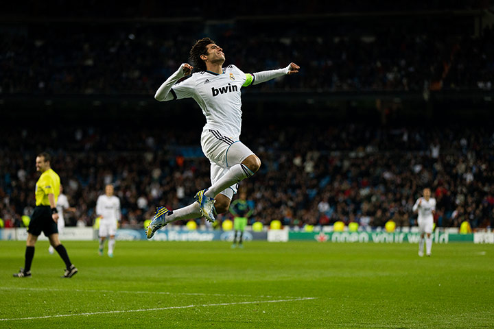 tuesday matchday 6 5: Kaka celebrates