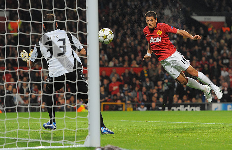 qualifiers: Manchester United's Javier Hernandez scores past SC Braga's goalkeeper Beto