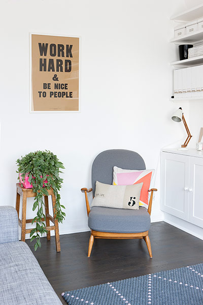 Homes neon: White and minimal London flat - details of chair