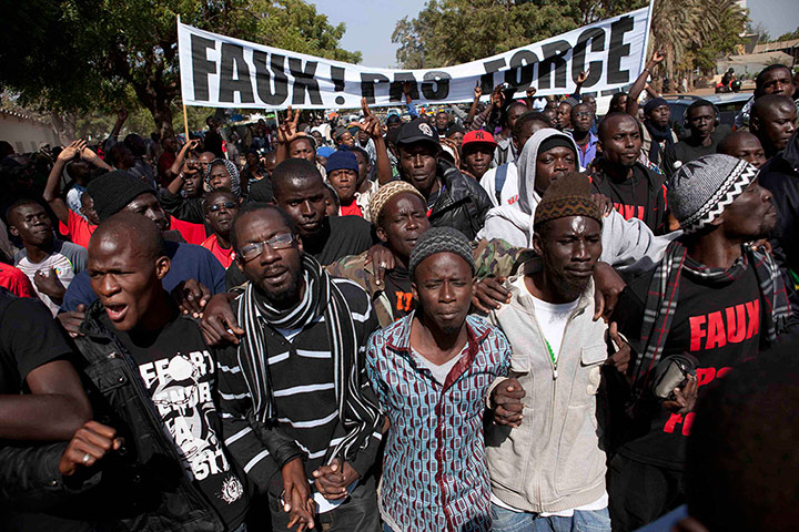 Protest in Senegal: Members of a Senegalese anti-government youth movement Y En A Marre 