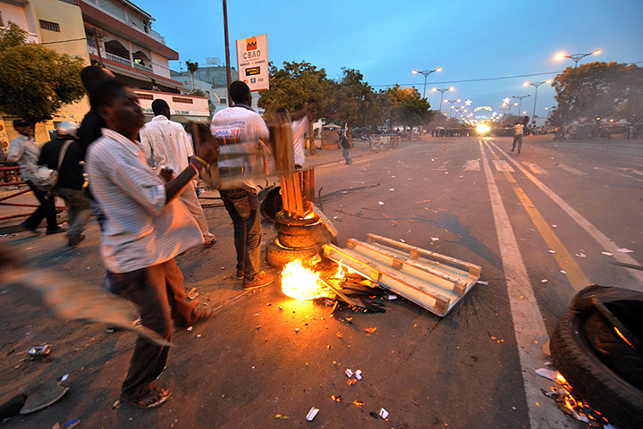 Protest in Senegal: Protesters face police 