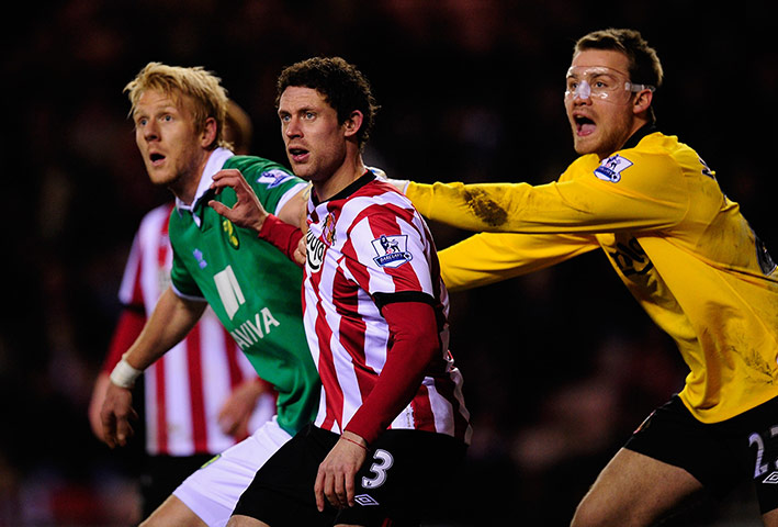 Premier League Wednesday: Wayne Bridge makes his debut for Sunderland