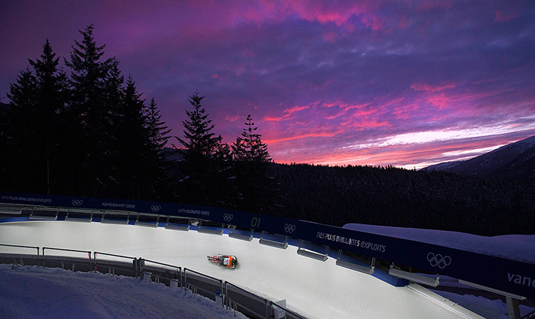 best of the week: Mellisa Hollingsworth wins the women's World Cup Skeleton at Whistler