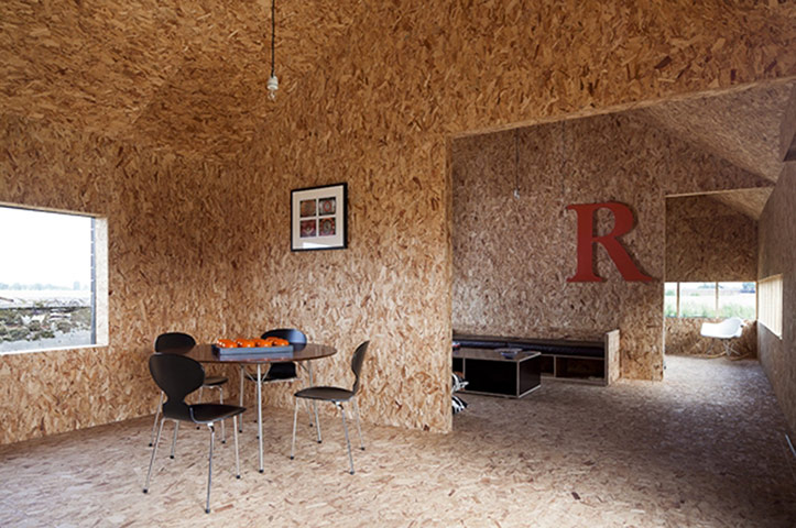 Small Projects : Stealth Barn