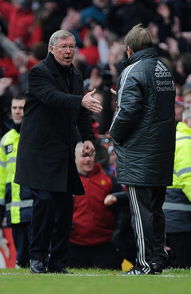 United v Liverpool: Alex Ferguson shakes hands with Kenny Dalglish on the final whistle