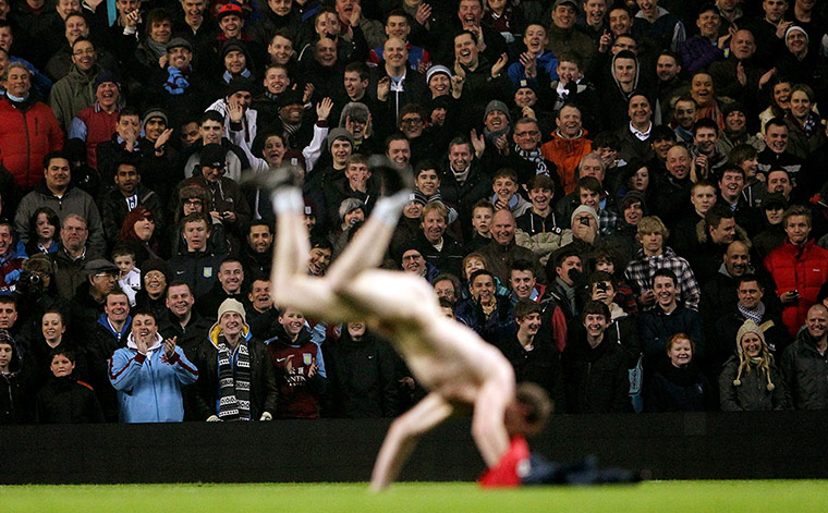 Prem round up: Streaker at the Aston Villa v Manchester City match