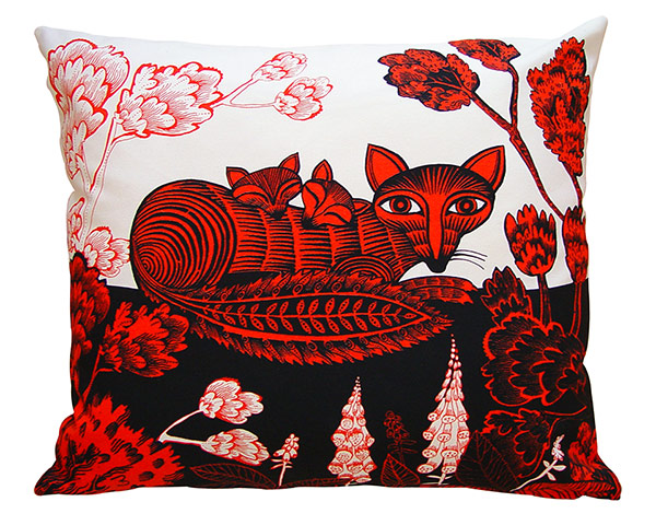 Animal homewares: fox cushion