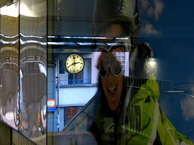 overthemoon assignment: 2. Twenty past nine