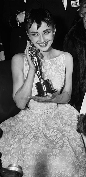 Oscars Do: Audrey Hepburn in 1954