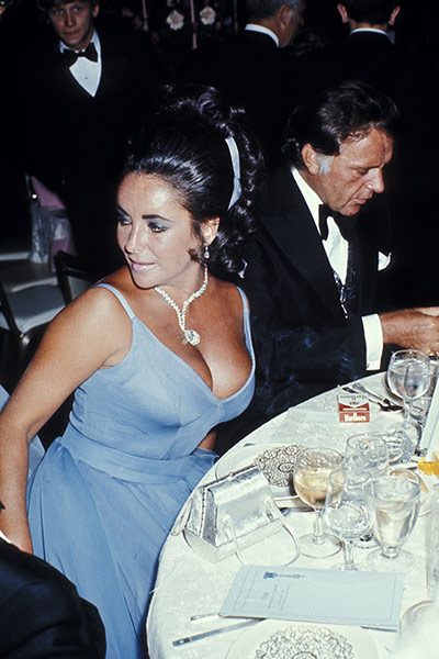 Oscars Do: Elizabeth Taylor and Richard Burton in 1970