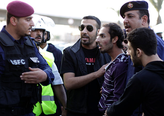 Bahrain: Police arrest a suspected protestor