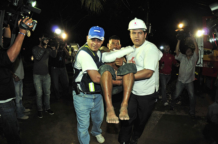Honduras prison fire: Injured inmates are evacuated 