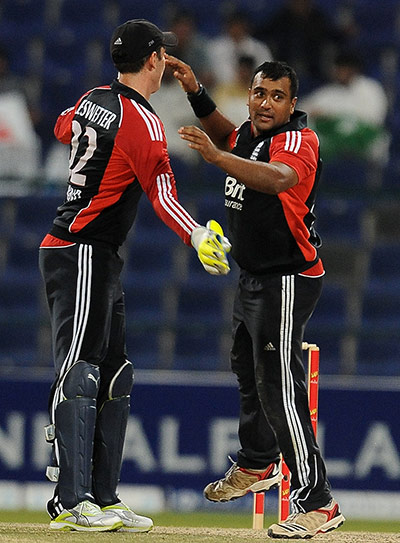 2nd ODI: England's Samit Patel celebrates after he dismissed Pakistan's Younis Khan