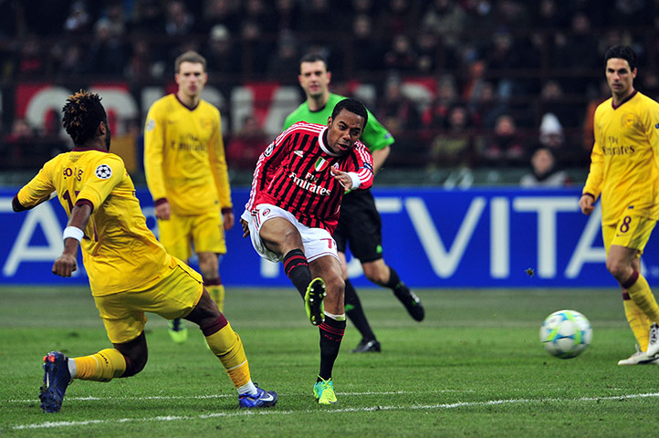 Champions League Wed: Robinho scores his second and Milan's third against Arsenal