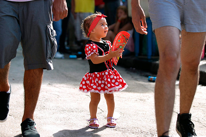 Rio de Janerio Carnival: Rio de Janerio Carnival: Las Carmelistas parade