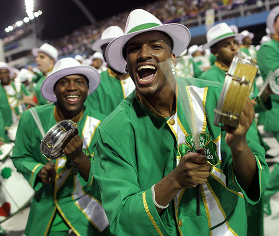 Carnival: Camisa Verde e Branco samba school