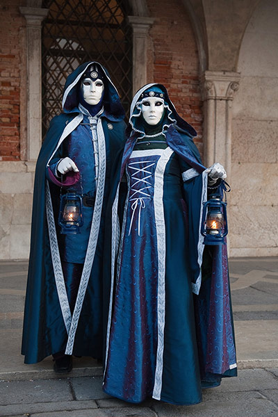 24 hours: 2012 Venice Carnival Atmosphere