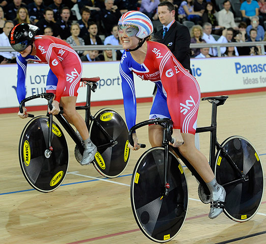 Cycling friday: Jess Varnish and Victoria Pendleton start in the Womens team sprint final
