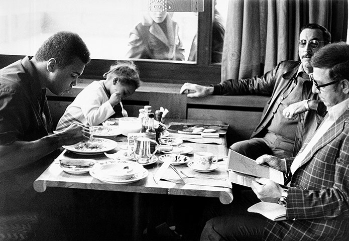 Angelo Dundee: Muhammad Ali & Angelo Dundee at breakfast