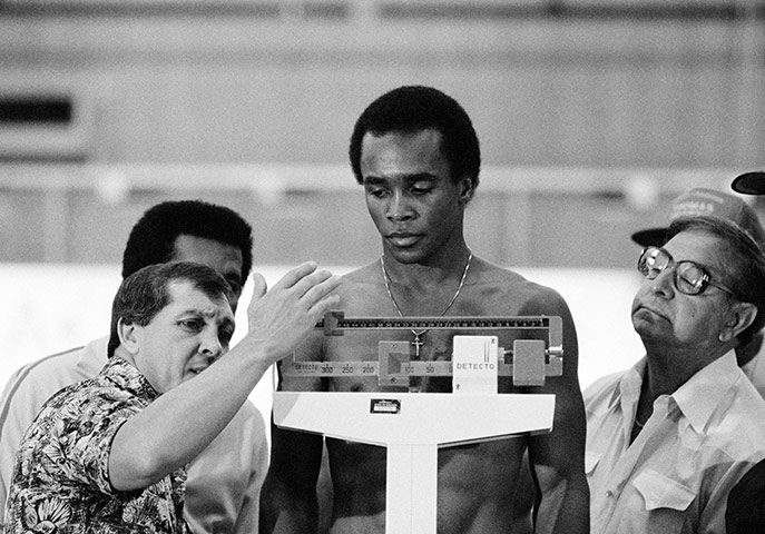 Angelo Dundee: Sugar Ray Leonard at the weigh-in prior to his World Welterweight title
