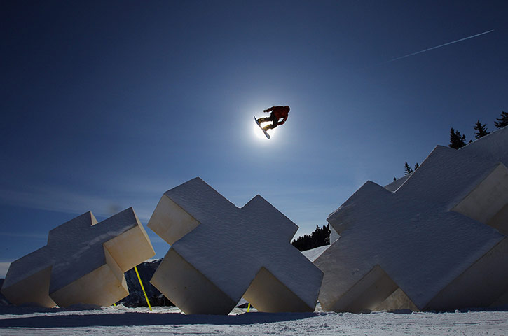 Sport pics of the week: Mark McMorris practices for the men's snowboard slopestyle finals