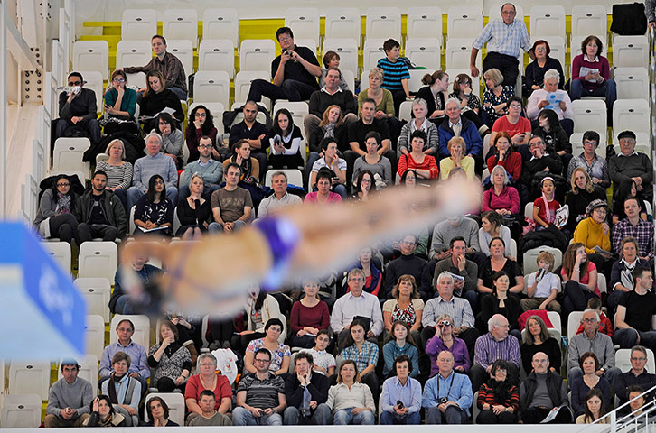 FINA Diving World Cup: FINA Diving world cup Crowd watching the womens 10m platform