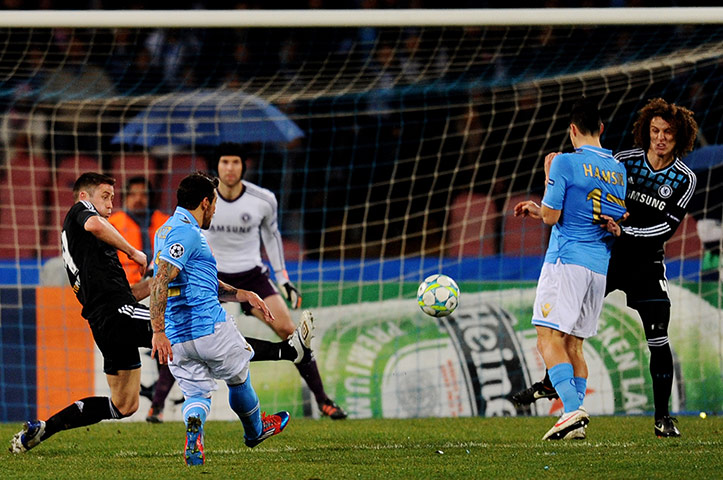 sport: SSC Napoli v Chelsea FC - UEFA Champions League Round of 16