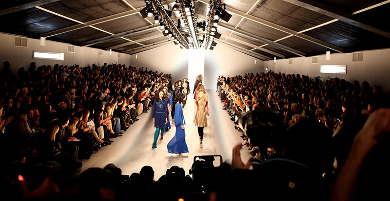 LFW 22 Gallery: Models on runway at Issa AW12 show
