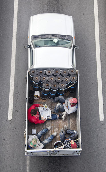 Car Poolers: Car Poolers, by Alejandro Cartagena