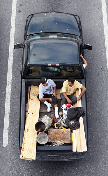 Car Poolers: Car Poolers, by Alejandro Cartagena