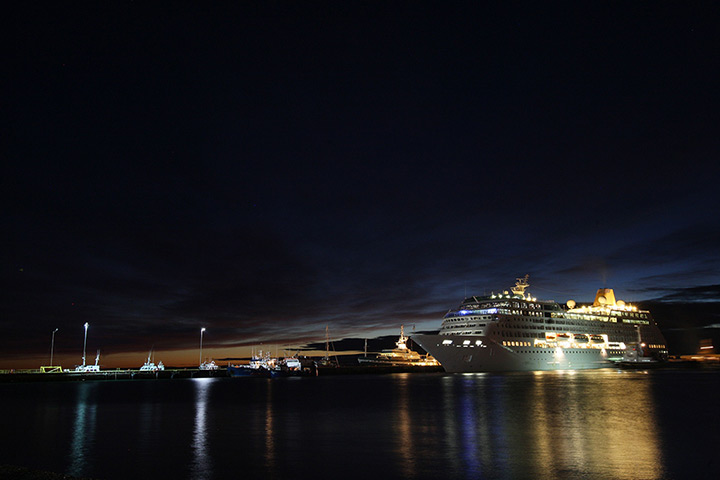 24 hours : Punta Arenas, Chile: British cruise ship refused entry to Argentinian port