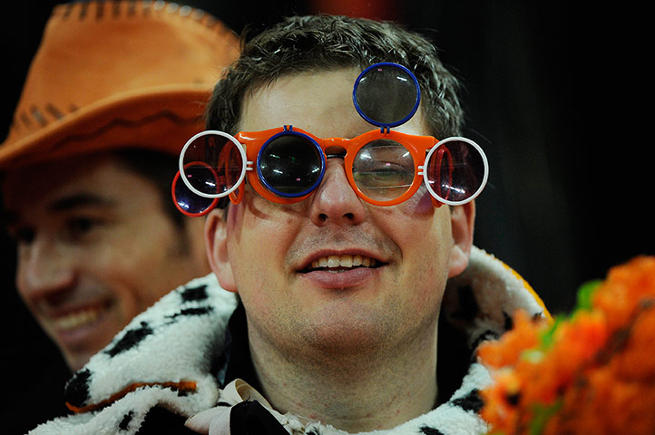 England  v Holland: Dutch Fan