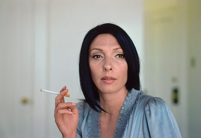 Lise Sarfati: She: Gina #12 Oakland, CA 2009