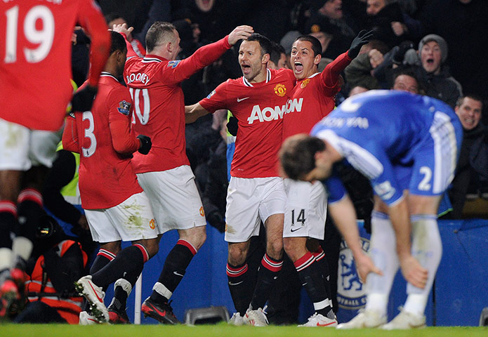 Chelsea v Man United ...: Chelsea v Manchester United