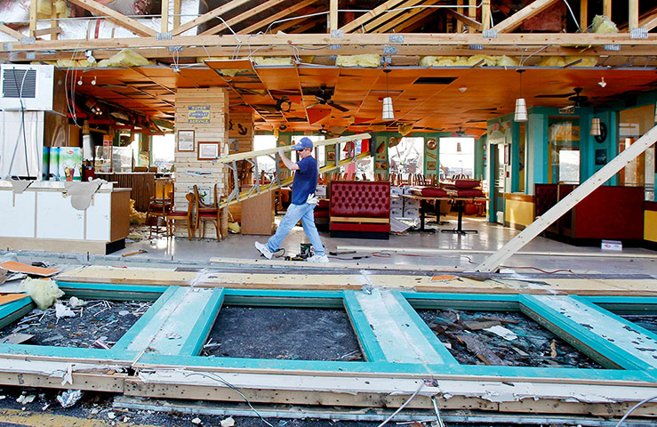 midwest-storms: Branson, Missouri storm damage