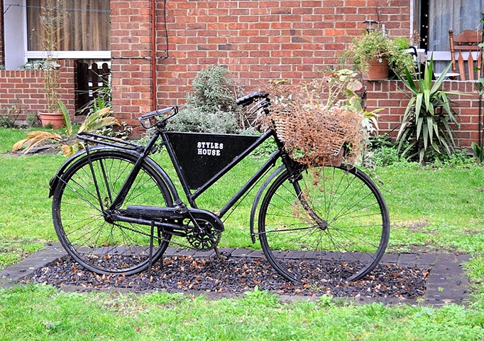 YesBut found objects: 1 Such Style