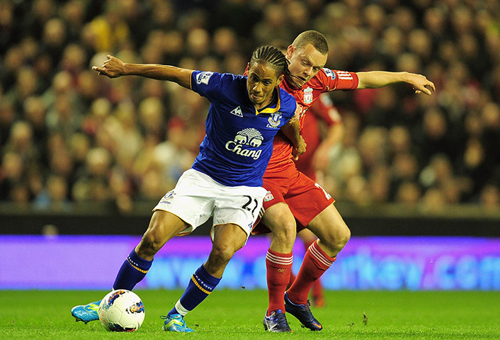 Liverpool v Everton: Everton's Steven Pienaar is causing Liverpool quite a few problems 