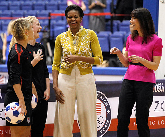 Camerons in US: Michelle Obama and Samantha Cameron talk with Women's National Soccer Team